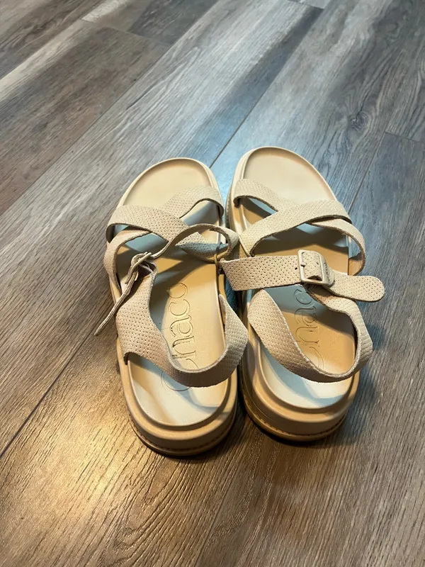 Chacos NWOT Women's Townes Midform Suede Sandals - Image 4