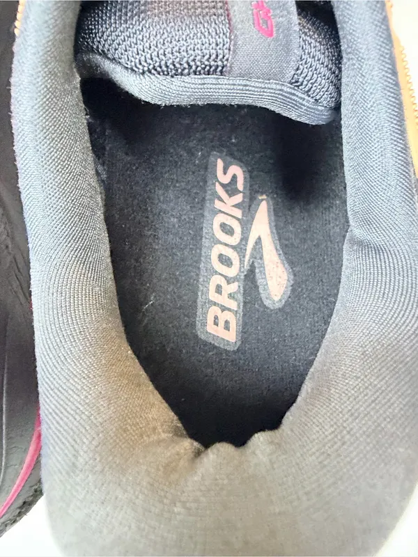 Brooks Ghost Max Womens 7.5 B Black Papaya Raspberry Running Shoes - Image 5