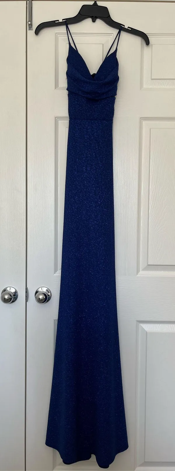 Windsor Sparkly navy blue prom dress - Image 4