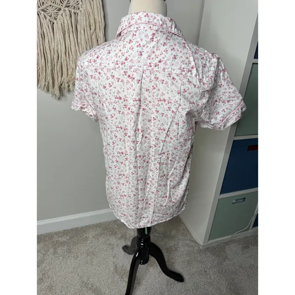Petite Plume Pink White Floral Cottagecore Button-up Short sleeved Pajama Top M - Image 3