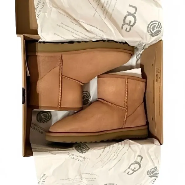 UGG Classic Mini II Chestnut Ankle Boot Women’s 7 NIB - Image 6