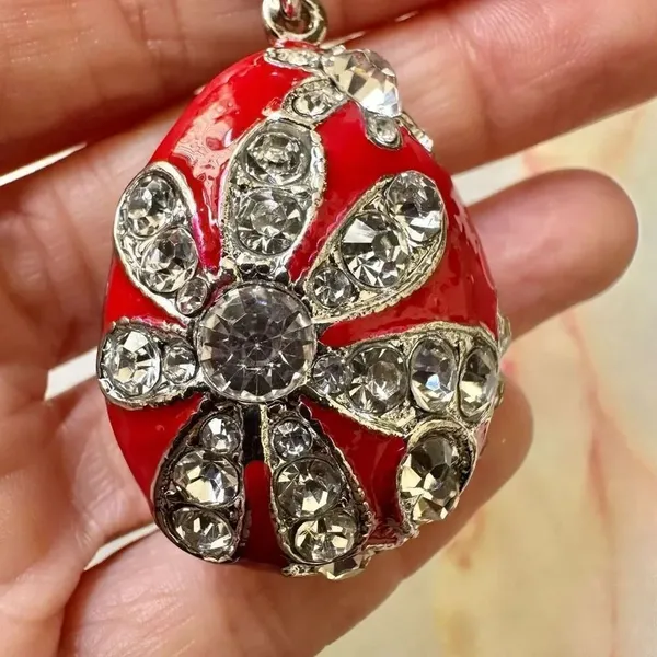 Betsy Johnson red rhinestone egg keychain - Image 2