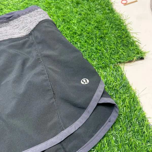 Lululemon Turbo Run Shorts 4.5" - Image 2