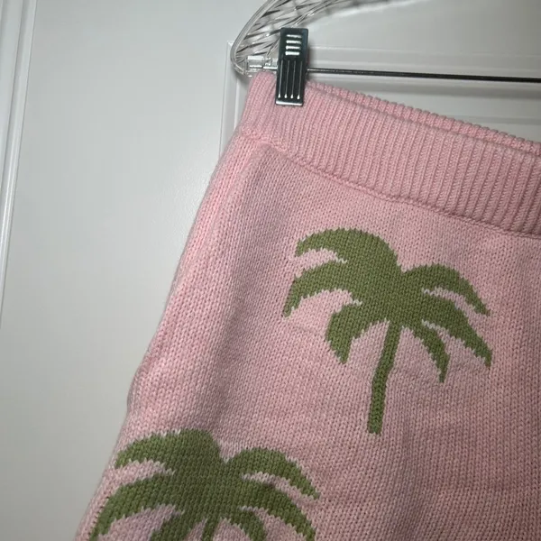 Show Me Your Mumu Boardwalk Shorts Pink Palm Tree Knit MS2-4939 Size L - Image 3