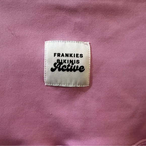 Frankie's Bikinis Pink Zippy Crop Top‎ Baby Tee Size Medium - Image 11