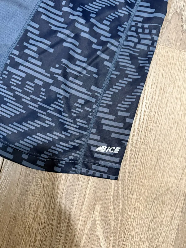 New balance active tee shirt  - Image 5