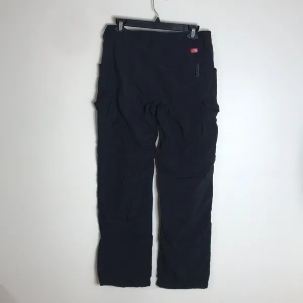The‎ North face ladies nylon convertible pants size 8 - Image 8