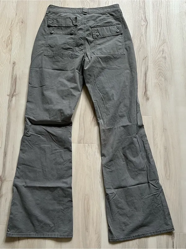 Gray American Eagle Flared pants size 6L - Image 7