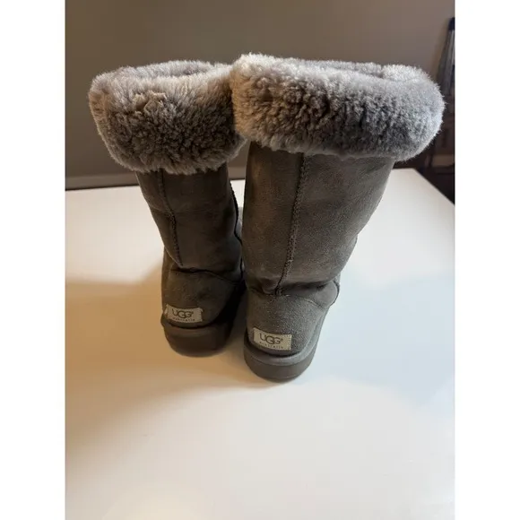 UGG Australia Classic Tall 5815 Gray Sheepskin Boots Women's Size 8 - Image 5