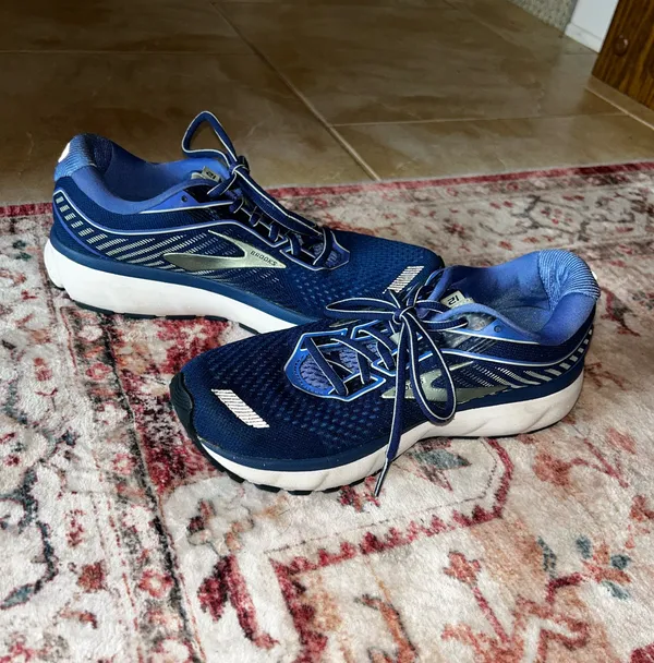 Brooks Ghost 12 Running Shoes - Image 2
