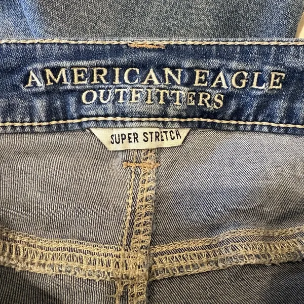 American Eagle Super Stretch Hi-Rise Jegging Crop Distressed Jeans Size 2 Long - Image 3