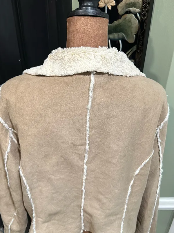 JouJou Tan Faux Shearling Jacket Size XL - Image 10