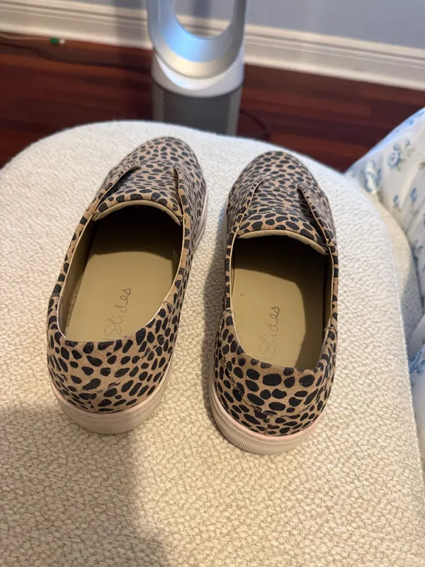 J Slides Leopard Print Slip-On Sneakers in Tan and Black - Image 2