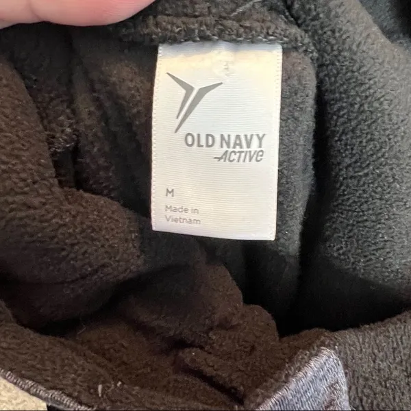 Old Navy Active Pullover Shirt‎ - Image 3