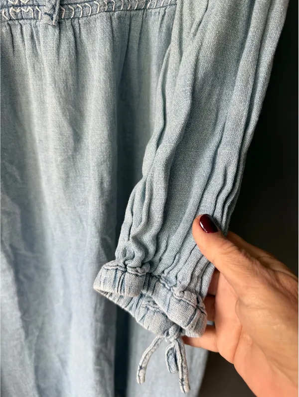 Madewell Light Wash Denim Dress with Long Sleeves and Tie Cuffs - Image 6