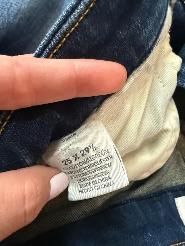 Women’s Buckle Jeans - Image 3