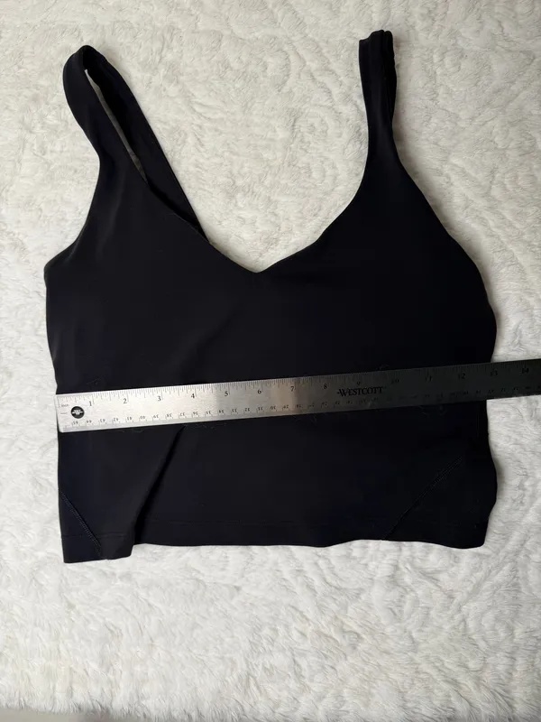 Lululemon size 6 Align crop tank  - Image 6