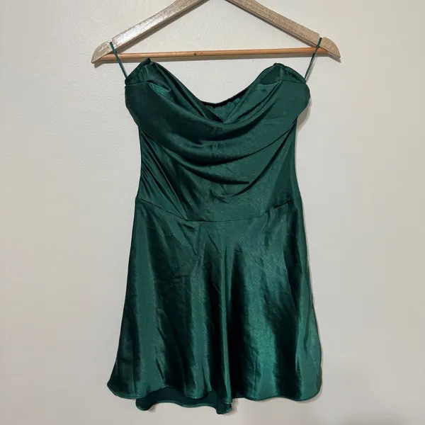 NEW NIA The Brand Tempe Dress Size Small NWT Green Mini Satin - Image 2