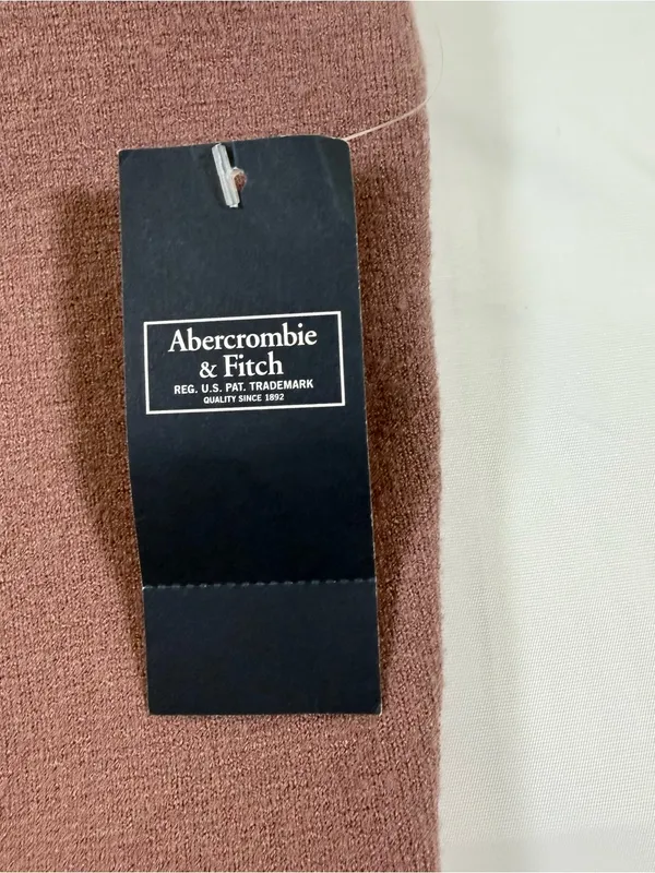 NWT Abercrombie & Fitch Soft AF Cropped Tank Soft Pink Casual Women's Size M - Image 5