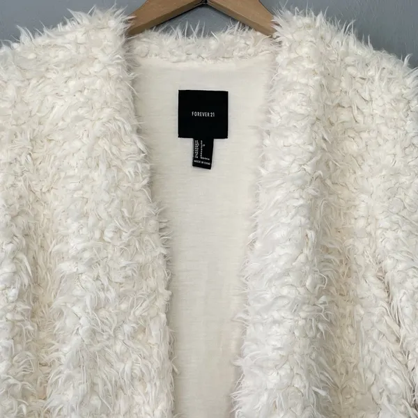 Forever 21 Teddy Jacket Size Small Creamy White Coat Faux Fur Shaggy Glam Chic - Image 4