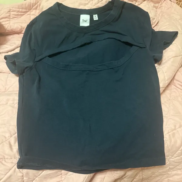 Aritzia TNA Cut-Out Top - Image 2