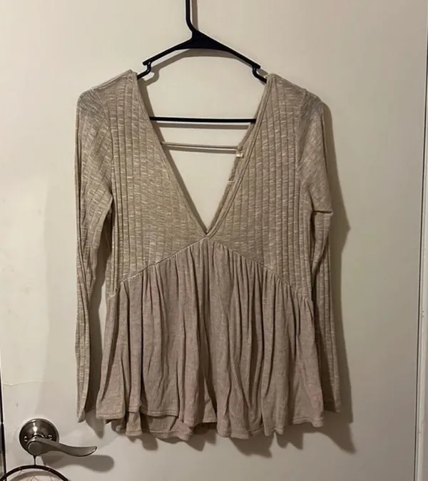 Long sleeve v neck top Tan Size M - Image 2