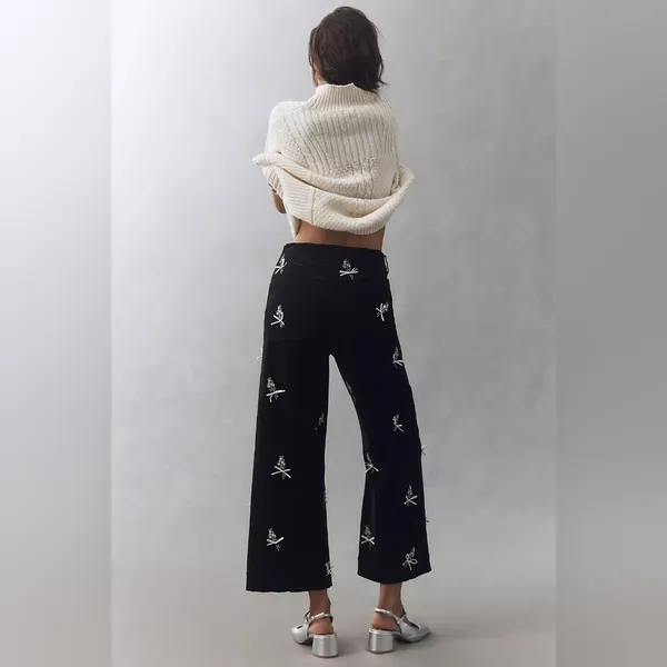 NWT Anthropologie The Colette 3D Bouquets Crop Pants by Maeve Size 30 - Image 2