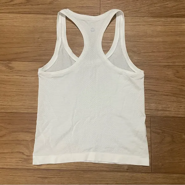 Lululemon Swiftly Tech Racerback Tank Top 2.0 *Race Length - Image 4