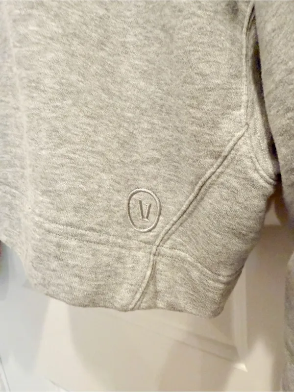 VUORI Sedona Pullover Hoodie Cropped Sweatshirt Light‎ Heather Grey - Image 7