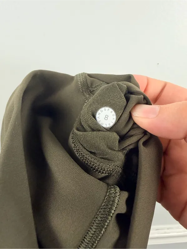 lululemon Olive wunder under High Rise Ankle Leggings Women's Size 8 - Image 4