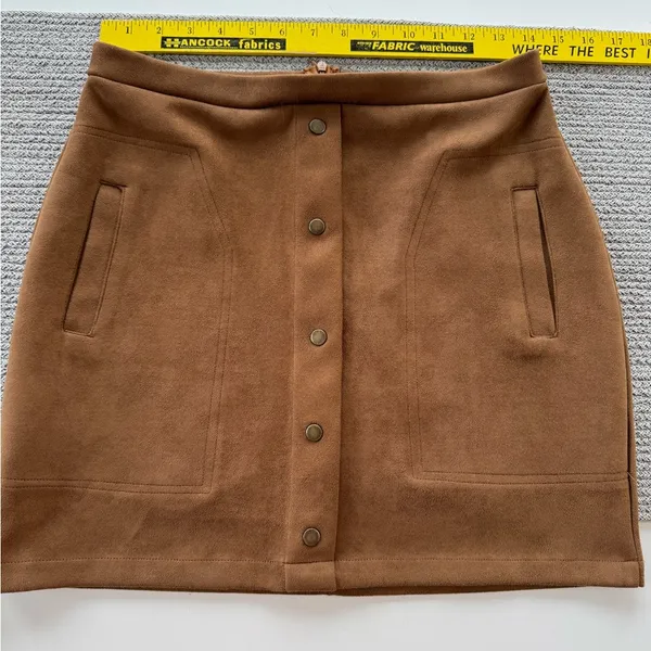 Free Planet Cognac Brown Faux Suede Snap Front Detail Stretch Mini Skirt - Image 7