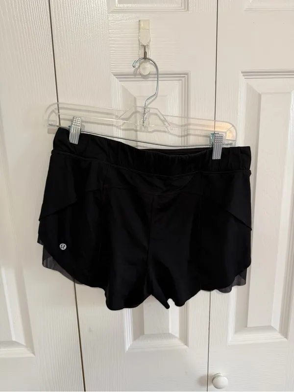Lululemon Home Stretch Short 3" Black Athletic Size 6 - Image 6