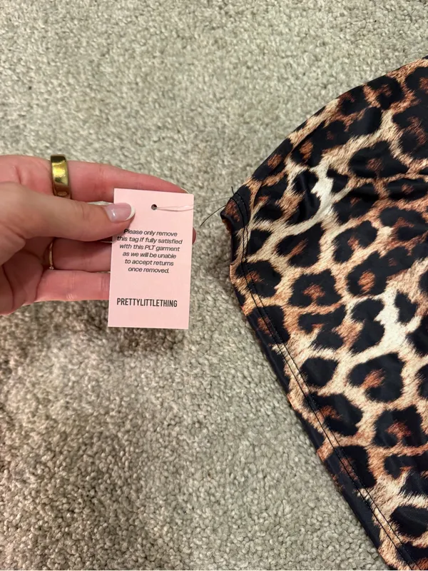 Pretty Little Thing Leopard Print Bodycon Dress - Image 5