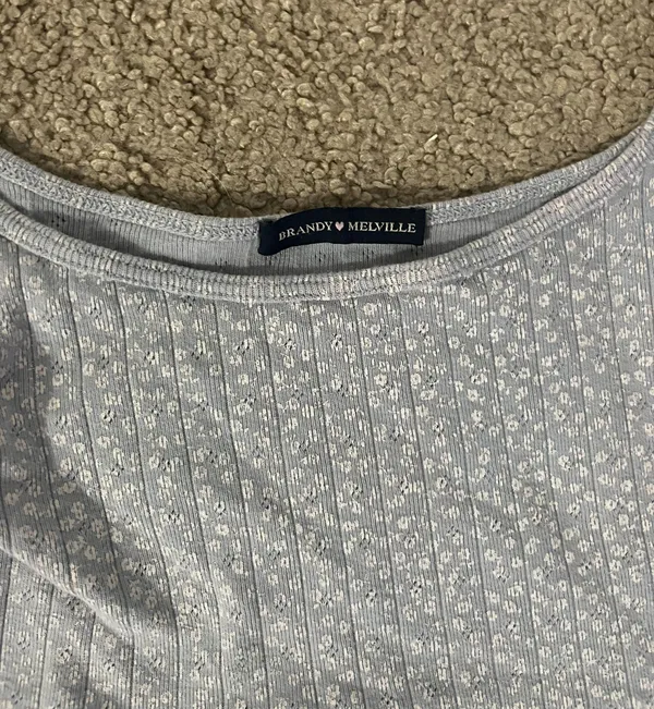 Brandy Melville Crop Top - Image 2
