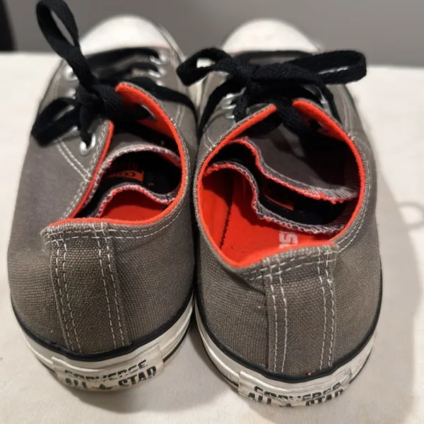 Converse Unisex Low-Top All-Star Sneakers – Gray/Black with Orange – Size 6M/8W - Image 3