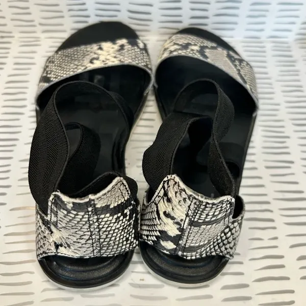 Sorel Ella Sandal Womens 7 Black‎ White Snakeskin Print Elastic Strappy Flat - Image 5
