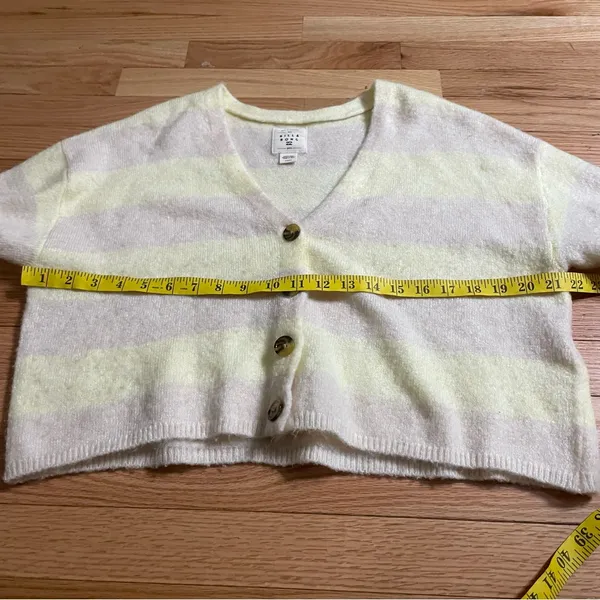 Billabong Coastal Boho Cropped Cardigan Small Beachy Purple Yellow Striped - Image 5