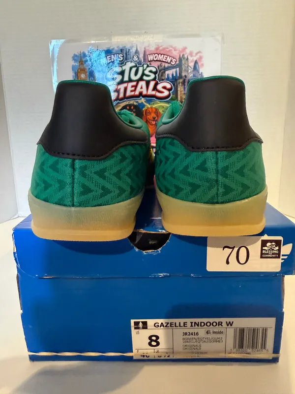 Women’s Adidas Gazelle Indoor size 8W - Image 4