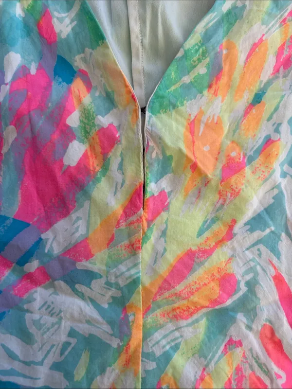 Lilly Pulitzer medium sparkling sands Colorful Cold-Shoulder V-Neck Women's Top - Image 5