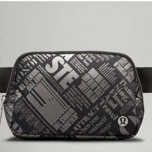Lululemon Everywhere Belt Bag 1 liter in Black and Silver rare - Image 2
