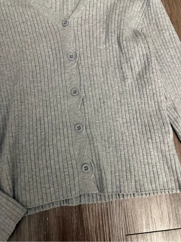 Dazy Gray Ribbed Button-Up Women's Sweater Cardigan Scalloped Trim Size XSmall - Image 2