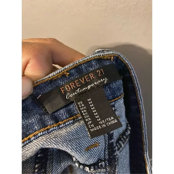 Forever 21 Contemporary Skirt Zip Fly Denim Jean Cut Off Mini Medium NWOT - Image 5