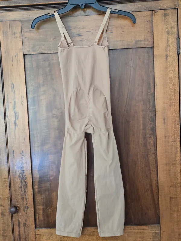 SKIMS Natural Seamless Catsuit Shapeware- XL - Image 4