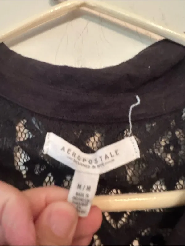 Womens Aeropostale collared lace button up black tank Medium - Image 3