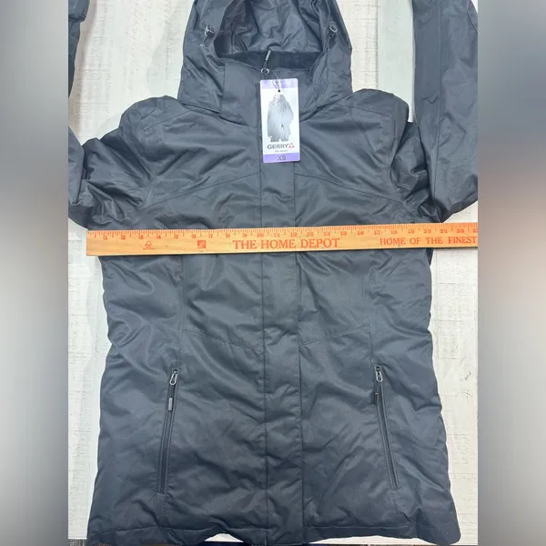 Gerry ladies snow ski black hooded jacket with front zipper pockets. - Image 3
