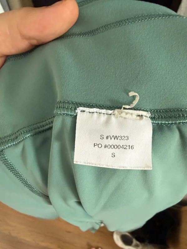 Vuori Leggings - Image 4