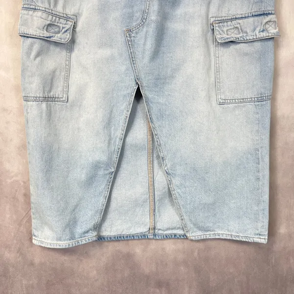 American Eagle Cargo Denim Skirt‎ Womens 16 Light Wash Stretch Front Slit Y2K - Image 4