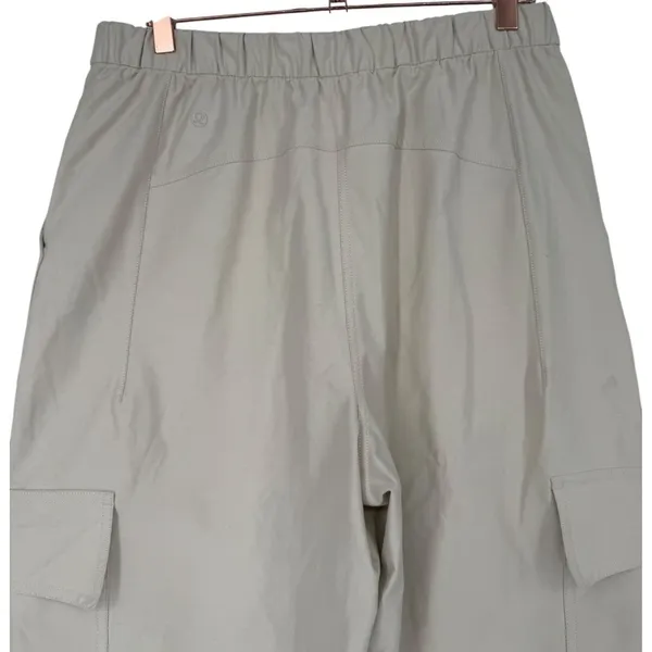 Lululemon Light Utilitech Cargo Pocket High-Rise‎ Crop Pants Natural Ivory Sz 30 - Image 7