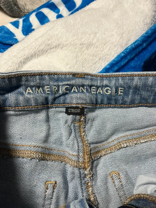 American Eagle Mom Jean Strigid - Image 3