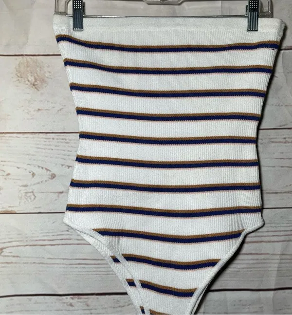 💋 3 FOR $20 LA Hearts • Strapless Body Suit • Striped • Medium - Image 4